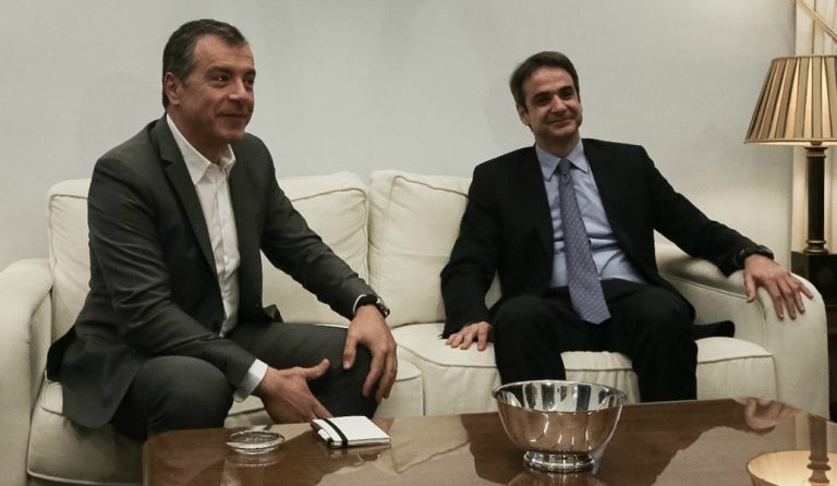 Συνάντηση Μητσοτάκη-Θεοδωράκη την Τρίτη