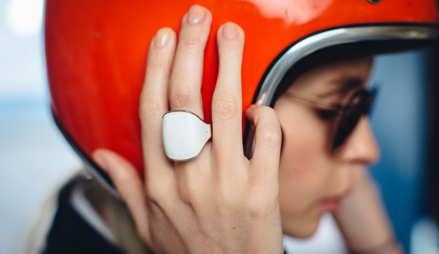 Δαχτυλίδι με κουμπί SOS