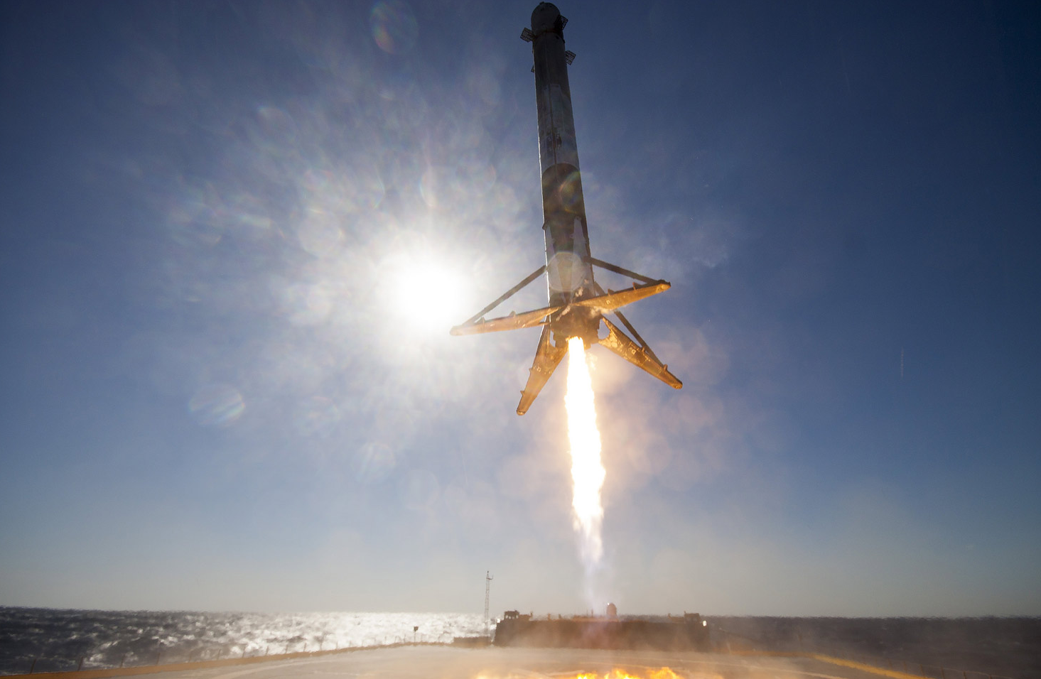 SpaceX: Εκτοξεύθηκε επιτυχώς ο πρώτος ανακυκλωμένος πύραυλος (pic & vid)