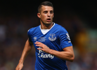 “Δένει” τον Μιραλάς η Έβερτον