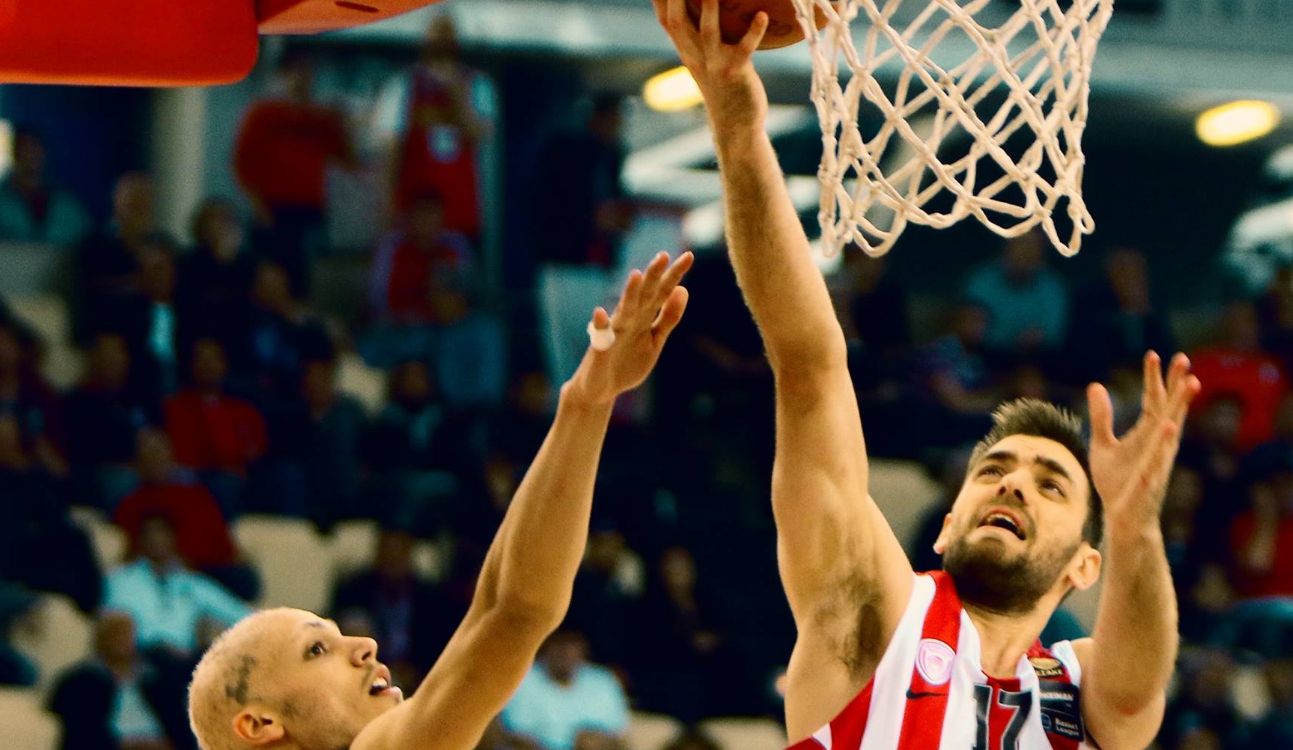 Υπερπολύτιμος και… βιονικός ο Μάντζαρης!
