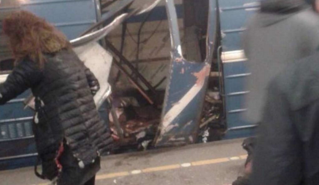Ρωσία: ”Πρόκειται για τρομοκρατική επίθεση” αποφαίνεται ο Γενικός Εισαγγελέας – “Ανθρωποι αιμόφυρτοι, ακρωτηριασμένοι” (vid)