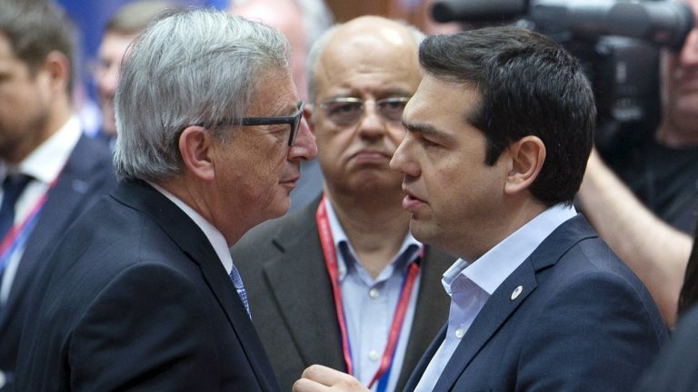 Αναμένεται τηλεφωνική επικοινωνία Τσίπρα-Γιούνκερ
