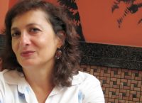 «Η συχνότητα του θανάτου»:  Μια σύγχρονη αστυνομική ιστορία γεμάτη αναφορές στη ροκ μουσική