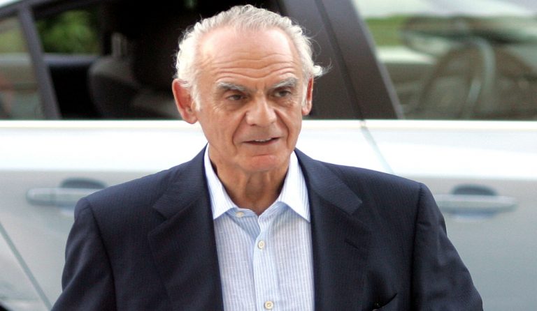 Αποφυλακίζεται ο Τσοχατζόπουλος – Βρήκε τα 200.000 ευρώ