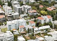 Μεταβίβαση ακινήτου στην Ελλάδα: Θέλεις πιο πολλά πιστοποιητικά από όσα στην… Ουγκάντα!