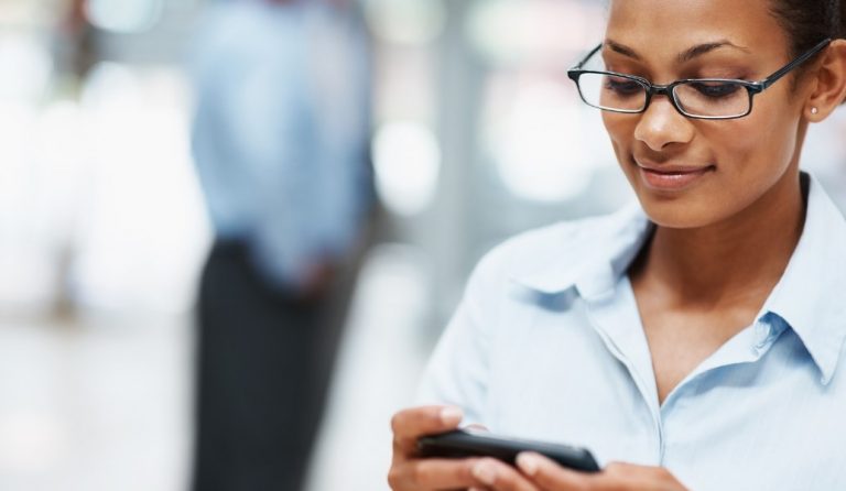 Κινητή τηλεφωνία: Πιο φτηνά κλήσεις και SMS από 15 Μαΐου στην Ευρωπαϊκή Ένωση