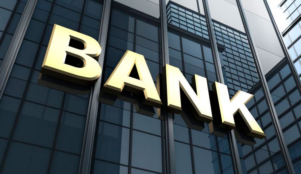 Bloomberg: Τέλη Φεβρουαρίου τα stress test για τις ελληνικές τράπεζες