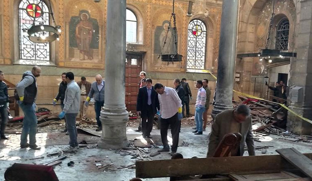 Έκρηξη βόμβας σε εκκλησία της Αιγύπτου (pics & vid)
