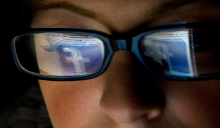 Facebook: Απάντηση στις κατηγορίες περί στοχευμένων διαφημίσεων σε χρήστες