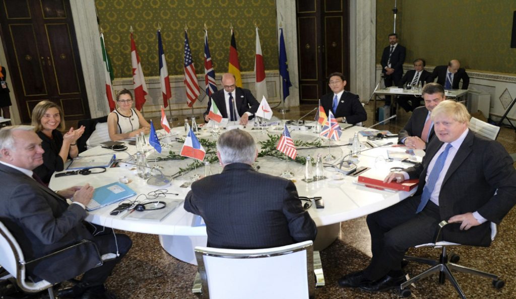 «Όχι» σε κυρώσεις στη Ρωσία για τα χημικά στη Συρία