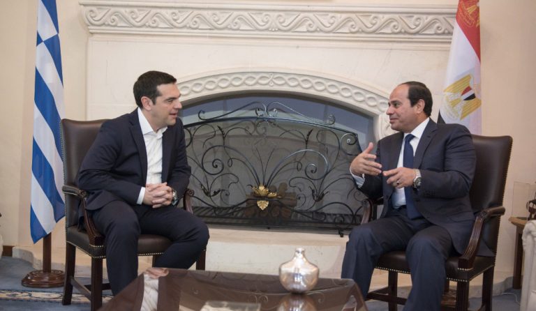 Τηλεφωνική επικοινωνία Τσίπρα – Σίσι μετά τις πολύνεκρες επιθέσεις στην Αίγυπτο