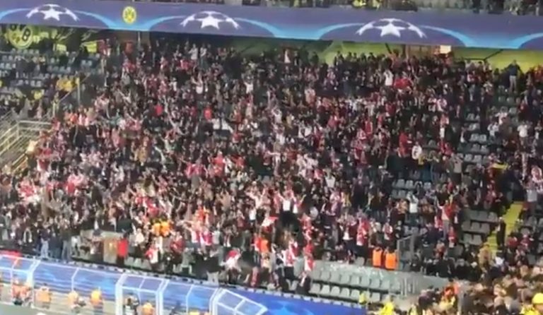 Συγκλονιστικό: Οπαδοί της Μονακό φωνάζουν ρυθμικά “Ντόρτμουντ, Ντόρτμουντ” (vids)