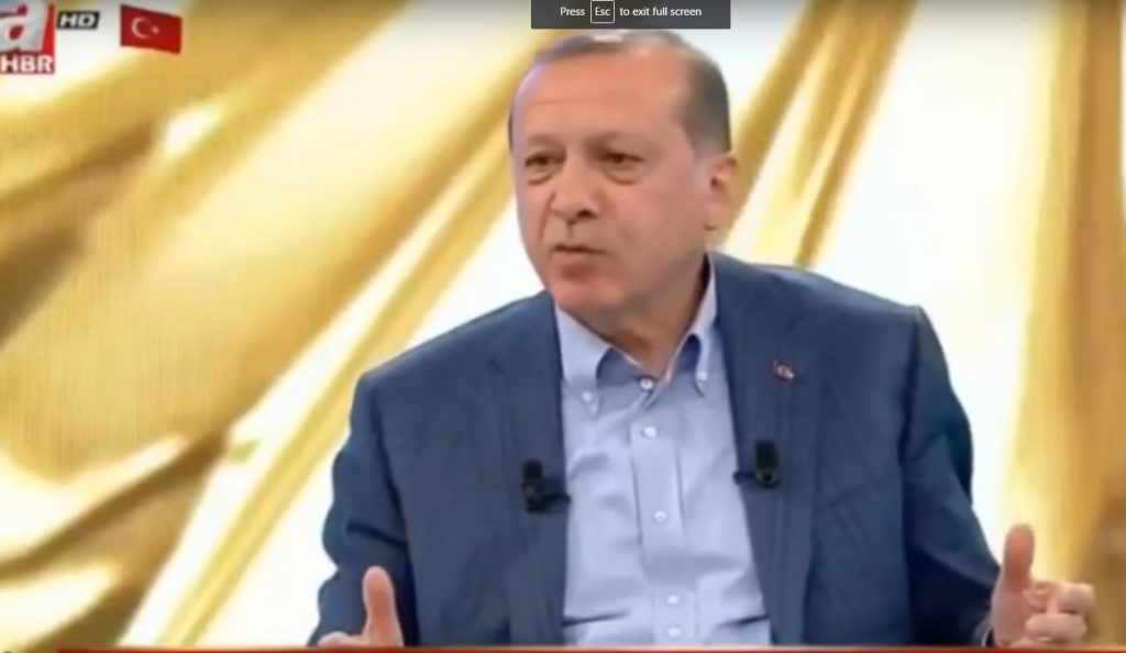 Συνεχίζει τις προκλήσεις ο Ερντογάν: Δεν θα πάω σε γκιαούρηδες να ζήσω αιχμάλωτος