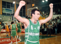 Όταν ο Γκάλης “έσφιξε” την καρδιά του και ενίσχυσε τον Παναθηναϊκό!