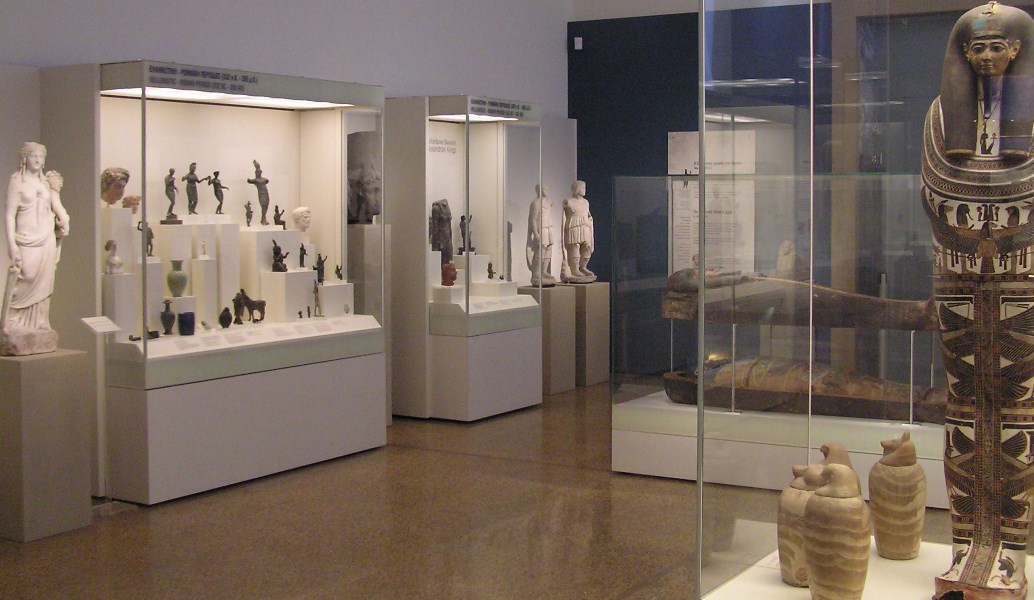 Ένα σπάνιο ταφικό μνημείο παρουσιάζεται στο Αθέατο Μουσείο