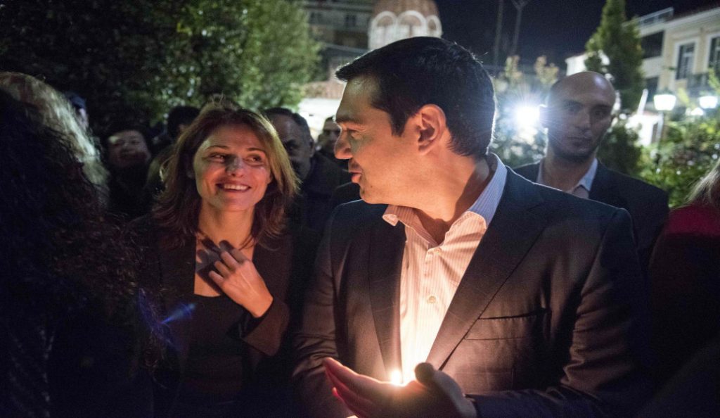 Το Πάσχα των πολιτικών αρχηγών – Στην Τήλο ο Τσίπρας, στην Τήνο ο Μητσοτάκης