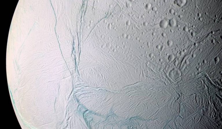 NASA: Eνδείξεις για υποθαλάσσια ζωή στον Κρόνο
