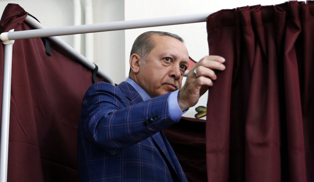 Τούρκος δημοσιογράφος: Ολόκληρη η Τουρκία τελεί υπό σύλληψη