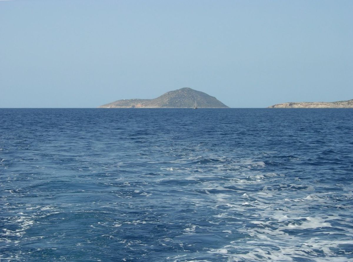 Αποκλεισμένοι τουρίστες και επαγγελματίες στα Διαπόντια νησιά