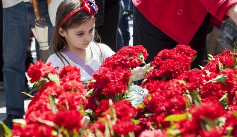 Υποχρεωτική αργία η Πρωτομαγιά