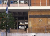 Θεσσαλονίκη: Εισβολή αντιεξουσιαστών στο Δικαστικό Μέγαρο και στον Δικηγορικό Σύλλογο
