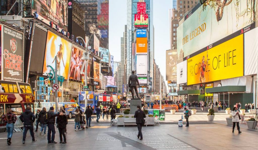 «Μεταμορφώθηκε» η Times Square (pics)