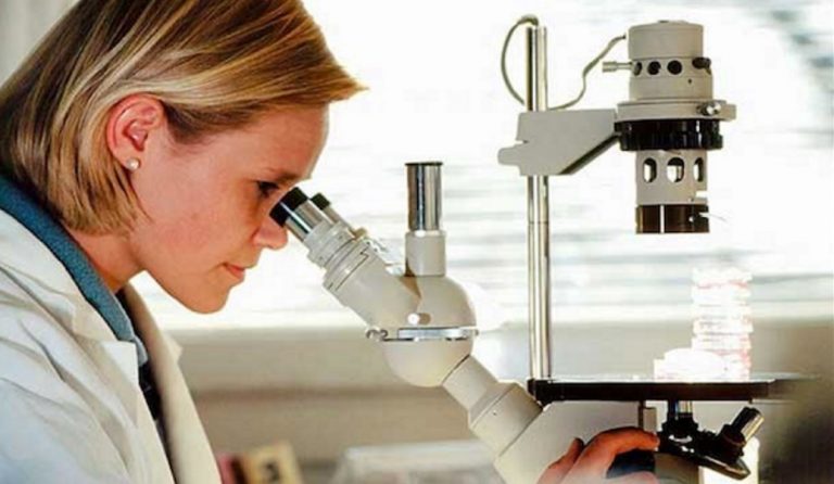 Έρευνα: Δεκάδες χιλιάδες ασθενείς με προχωρημένο καρκίνο επιβιώνουν για χρόνια