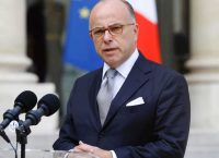 Καζνέβ: Η Λεπέν θα εκμεταλλευθεί την επίθεση στο Παρίσι για να διαιρέσει τον γαλλικό λαό