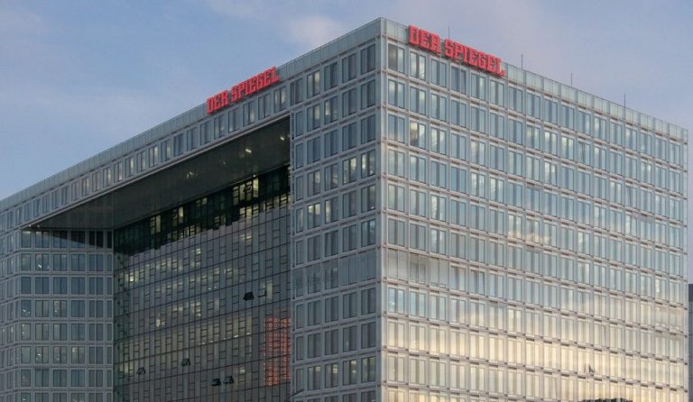 Der Spiegel: Σχεδόν 5.000 γερμανικές εταιρείες αναμένεται να επηρεαστούν από τη φορολογική μεταρρύθμιση Τραμπ