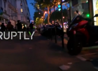 Live από το Παρίσι: Επεισόδια ανάμεσα σε αστυνομία και αντιφασίστες
