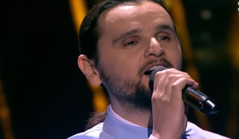 Ορθόδοξος ιερέας νικητής σε ουκρανικό διαγωνισμό τραγουδιού (vid)