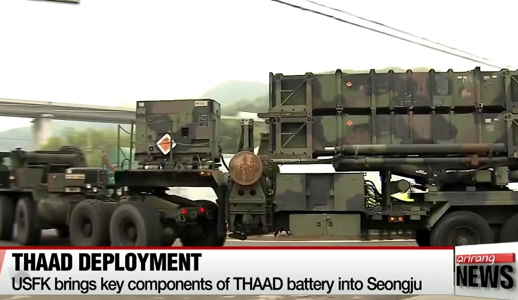 Οι ΗΠΑ μεταφέρουν το αντιπυραυλικό σύστημα THAAD στη Νότια Κορέα (vid)