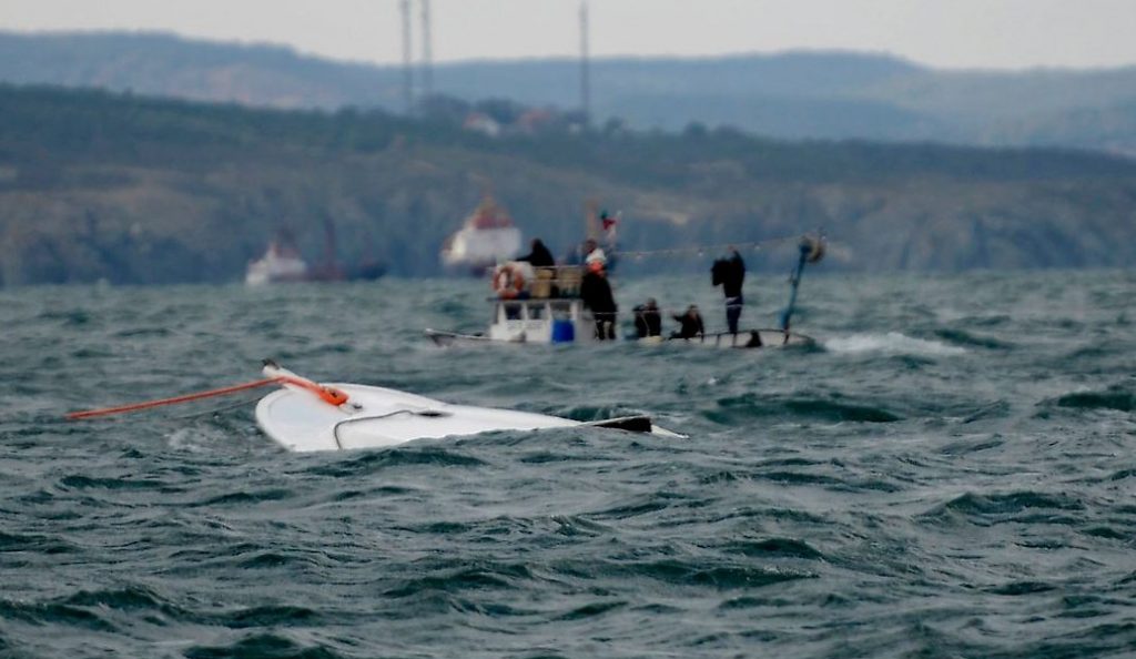 Ταϊλάνδη: Αυξάνονται οι νεκροί από τη βύθιση τουριστικού σκάφους