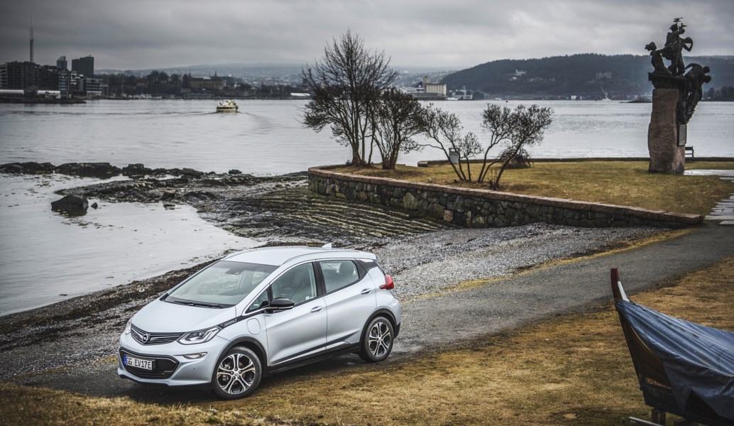 Opel Amprera-e: Είναι για καθημερινή χρήση;