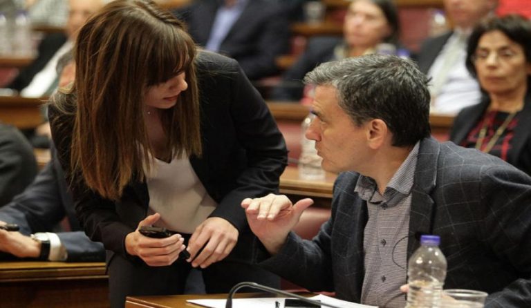Τα “άκουσαν” Τσακαλώτος-Αχτσιόγλου από βουλευτές του ΣΥΡΙΖΑ