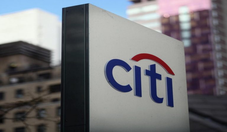 Citigroup: Η Ελλάδα δεν θα καταφέρει να βγει στις αγορές