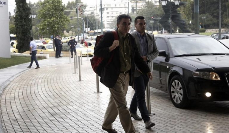 Δημοσιονομικά, χρηματοπιστωτικά και εργασιακά στην ατζέντα των επαφών με τους Θεσμούς
