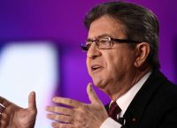 Ο Μελανσόν καλεί σε “κοινωνική αντίσταση” στα σχέδια Μακρόν