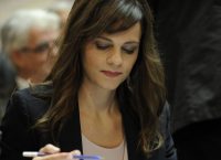 Έφη Αχτσιόγλου: Χρειαζόμαστε ένα “new deal” για την διασφάλιση των κοινωνικών δικαιωμάτων