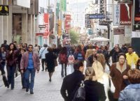 Ανοιχτά τα καταστήματα την Κυριακή (6/5)