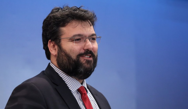 Βασιλειάδης και UEFA καταργούν τον “Νόμο Κοντονή” για τη βία
