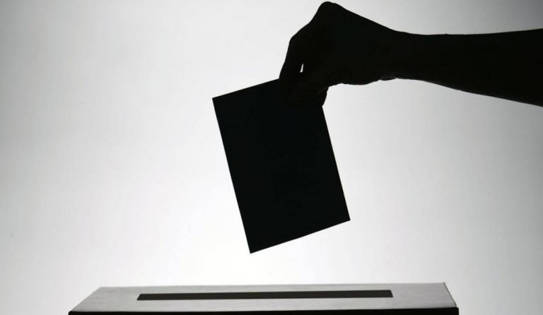 Έρευνα ProRata: Το 64% των πολιτών επιθυμεί τη δημιουργία νέου κόμματος με φρέσκα πρόσωπα