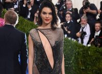 Met Gala: Οι καλοντυμένες, οι σέξι και οι αδιάφορες (pics)