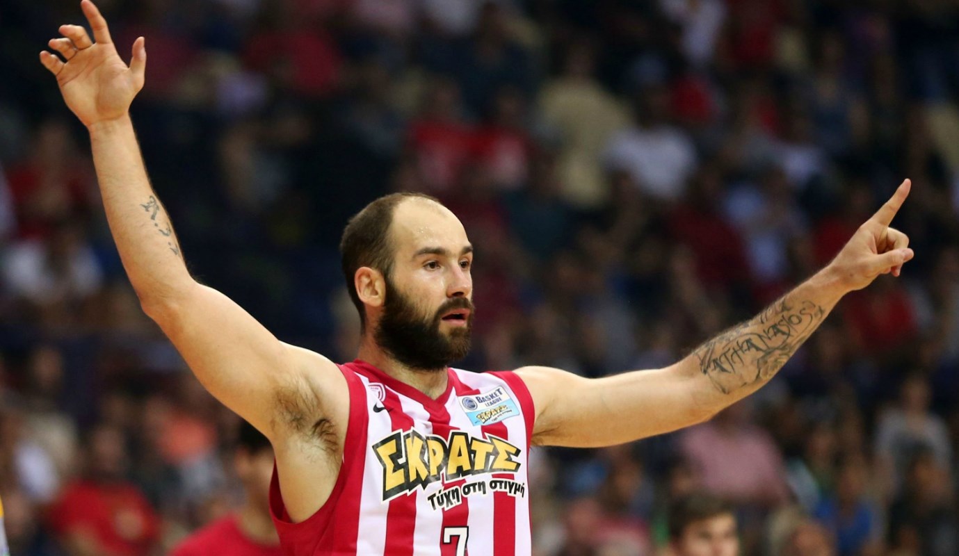 Το μεγάλο τρίποντο του Σπανούλη κόντρα στην Αναντολού Εφές (vid)