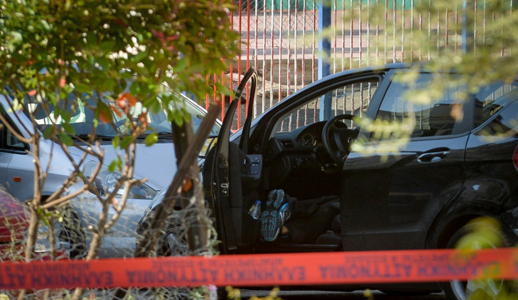 Μαφιόζικη εκτέλεση 50χρονου με καλάσνικοφ έξω από σχολείο στα Γλυκά Νερά (upd)