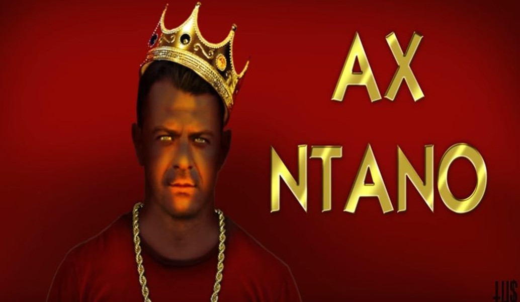 “Αχ Ντάνο”: Αυτό είναι το νέο τραγούδι του Tus για τον Αγγελόπουλο (ηχητικό)