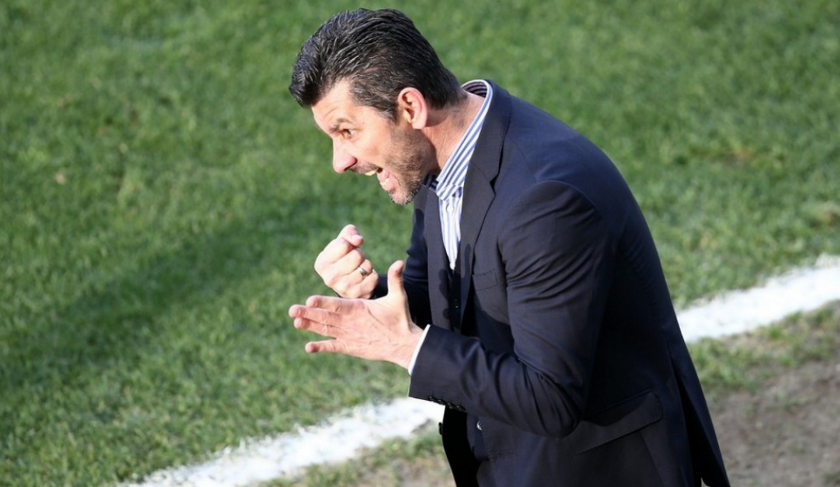 Ουζουνίδης έξαλλος: «Θα κάνετε αυτά που θέλω εγώ»