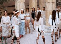 H Chanel εμπνεύστηκε από την Αρχαία Ελλάδα – Μοντέλα σαν αρχαίες θεές (pics)