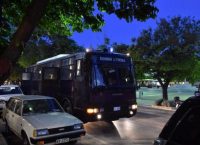 Νύχτα έντασης με εκτεταμένα επεισόδια στη ΒΙΑΛ και στο κέντρο της Χίου (vid)